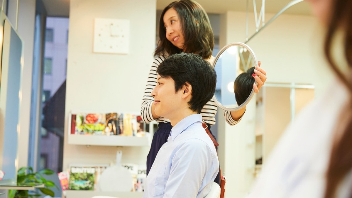 美容院で白髪染めする頻度や頼み方は?色を長持ちさせるコツ